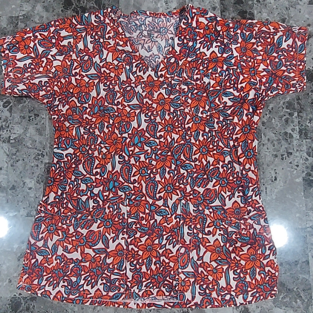 Butter-Soft Pattern Scrub Top - Picture 2 of 4